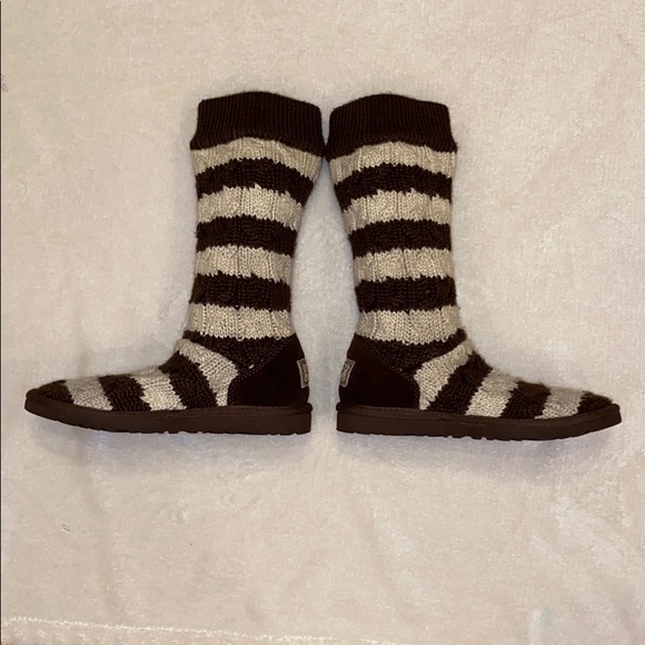 UGG Brown and White Striped Knitted Boots - Picture 5 of 11